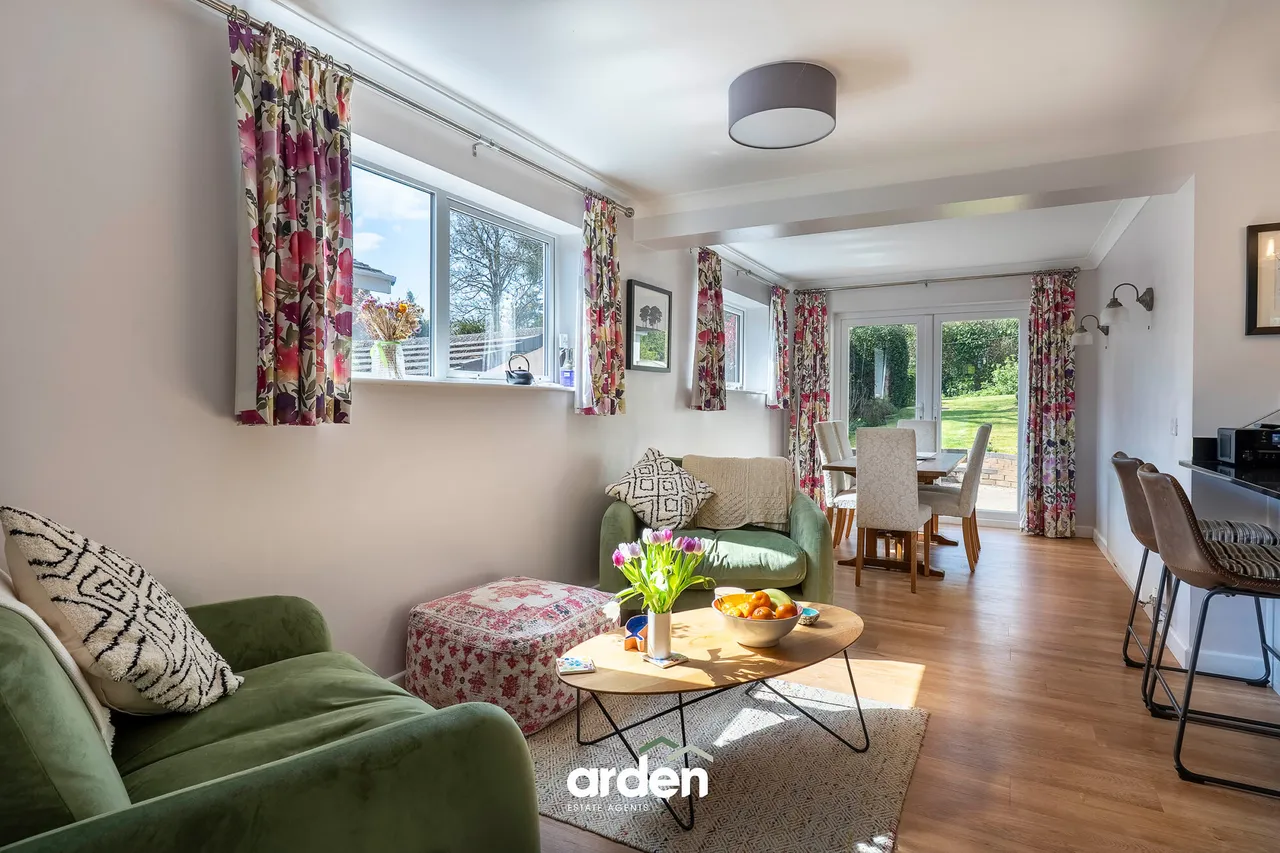 Woodshill Avenue, Lickey, B45, photo 7