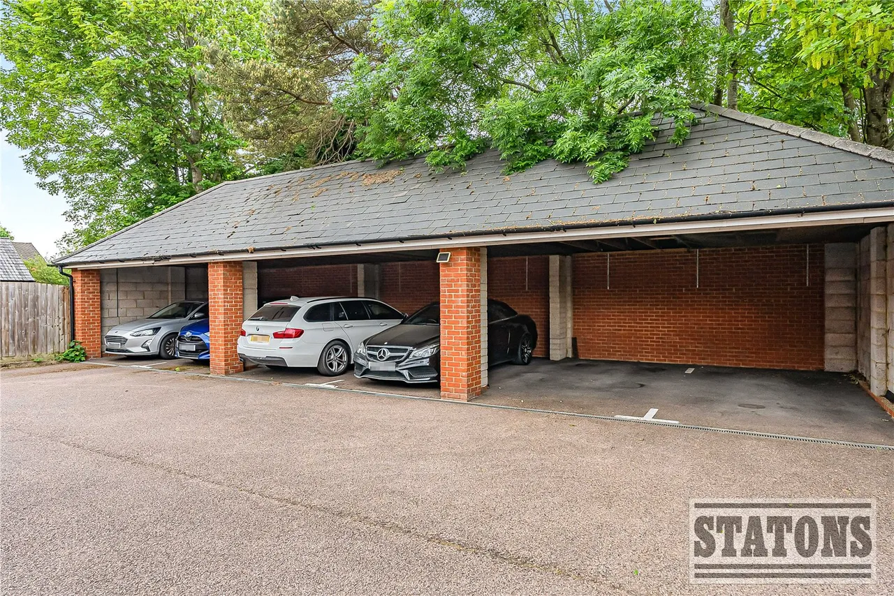 St. Albans Road East, Hatfield, Hertfordshire, AL10 0EH, photo 19