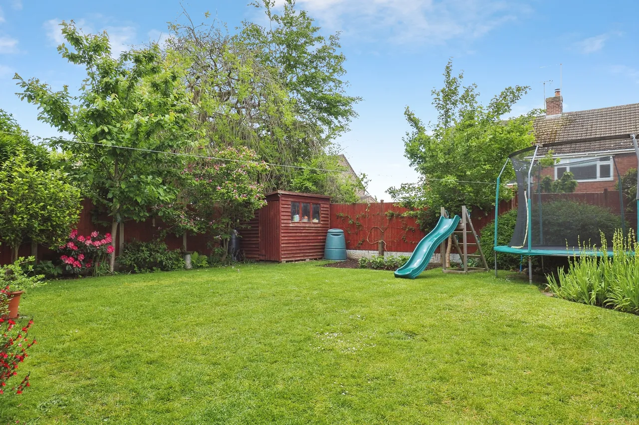 Clumber Drive, Nottingham, NG12, photo 16