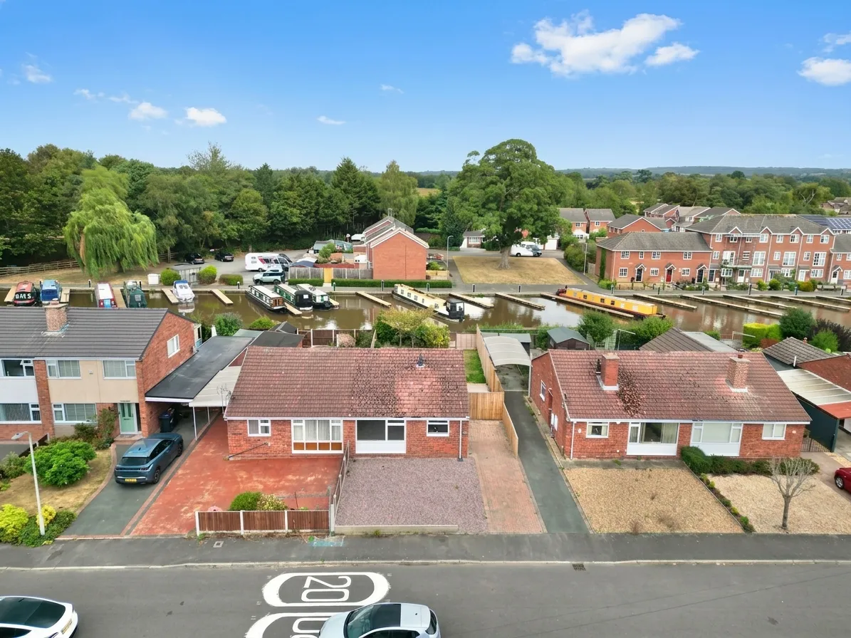 2 bed house for sale, Windsor Drive, Market Drayton, TF9