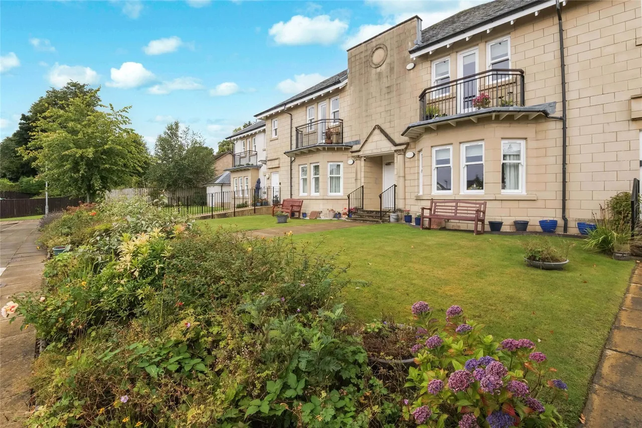 2 bed flat for sale — Victoria Crescent, Helensburgh, G84