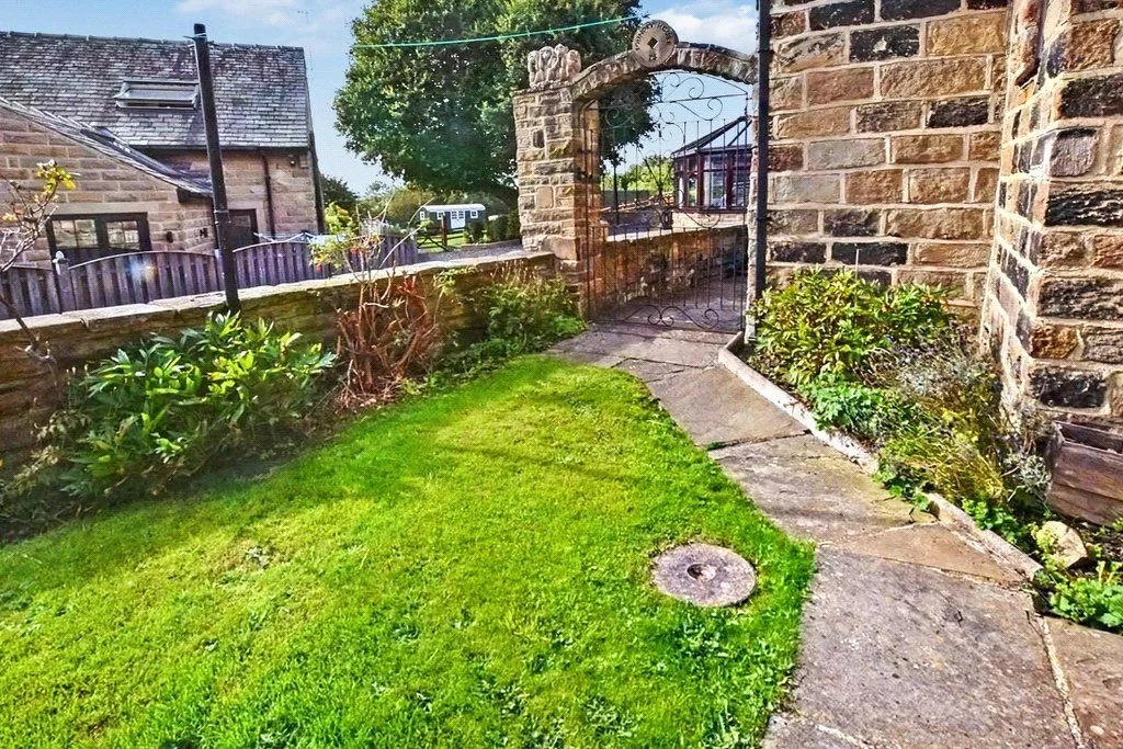 Back Lane, Leeds, LS12, photo 11