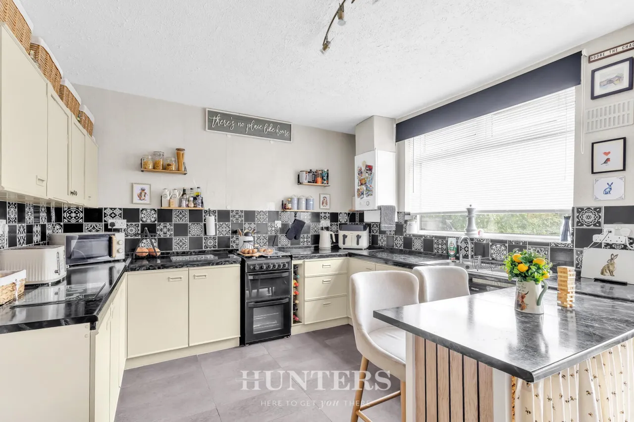 Myrtle Road, Middleton, Manchester, M24, photo 6