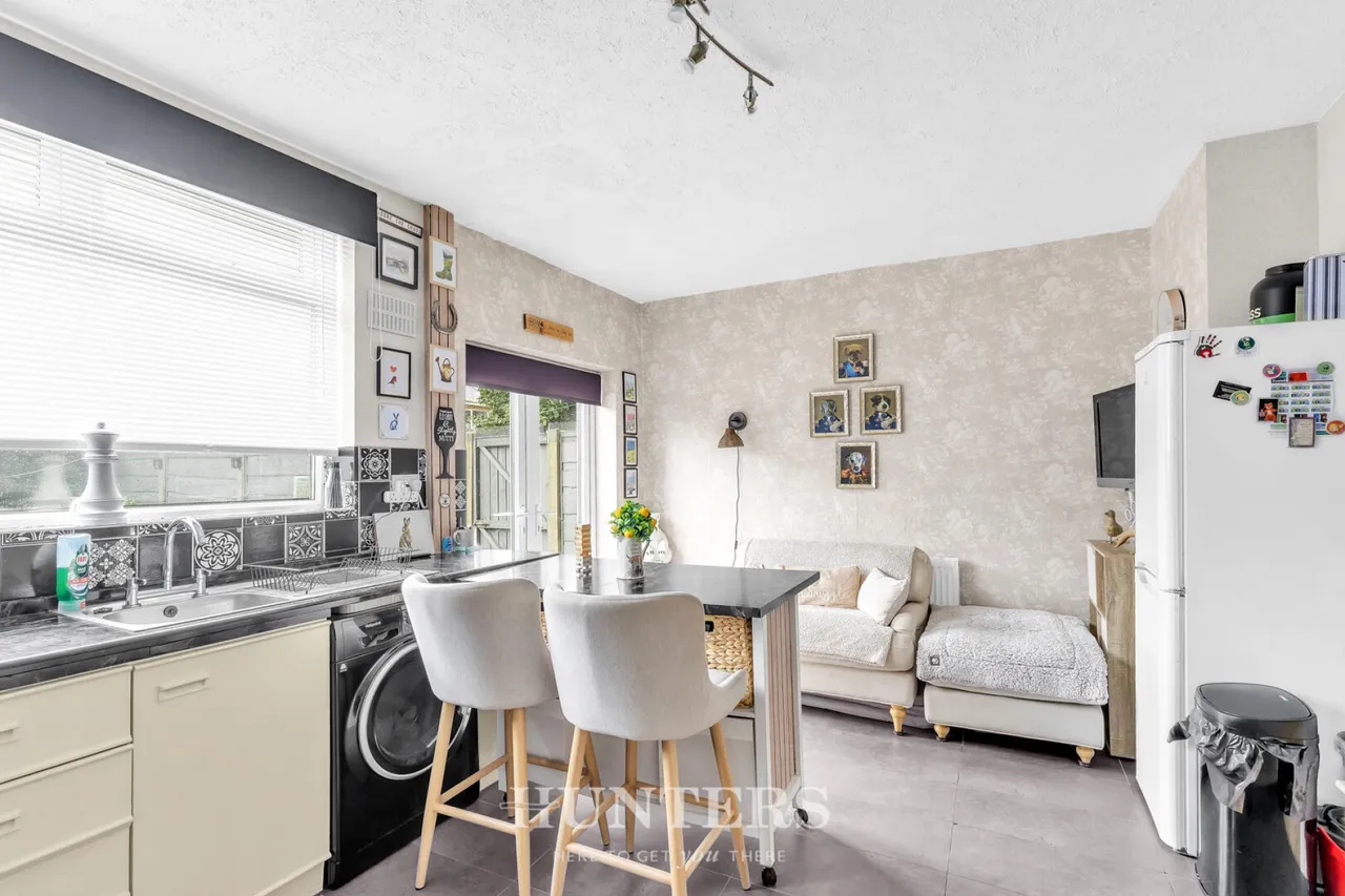 Myrtle Road, Middleton, Manchester, M24, photo 8