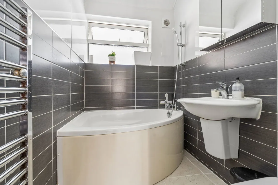St. Georges Drive, Watford, WD19, photo 19