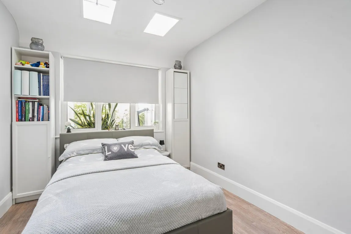 St. Georges Drive, Watford, WD19, photo 18