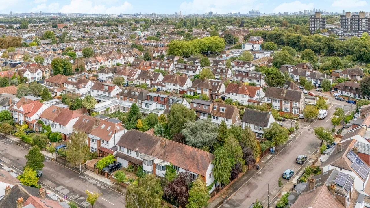 Gordon Avenue, East Sheen, SW14, photo 4