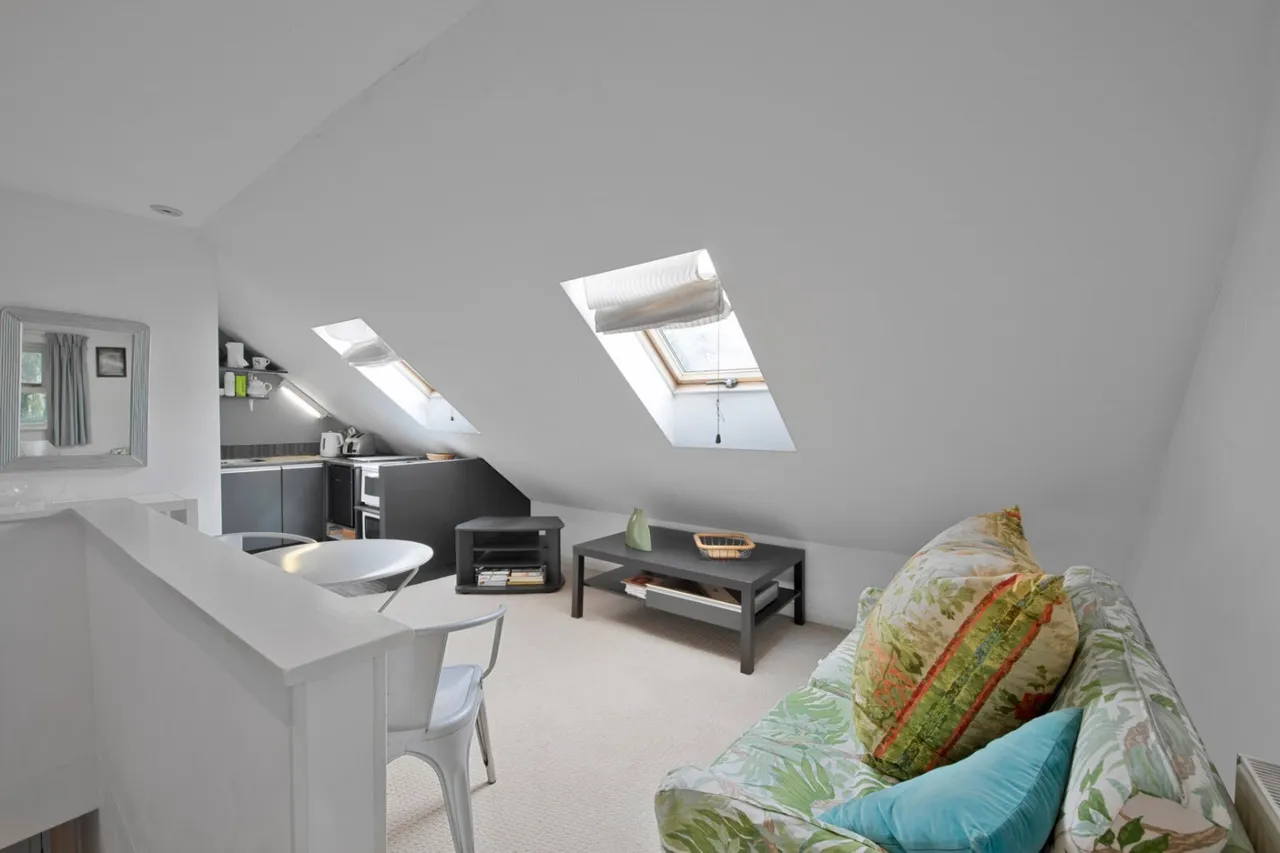 Gordon Avenue, East Sheen, SW14, photo 12