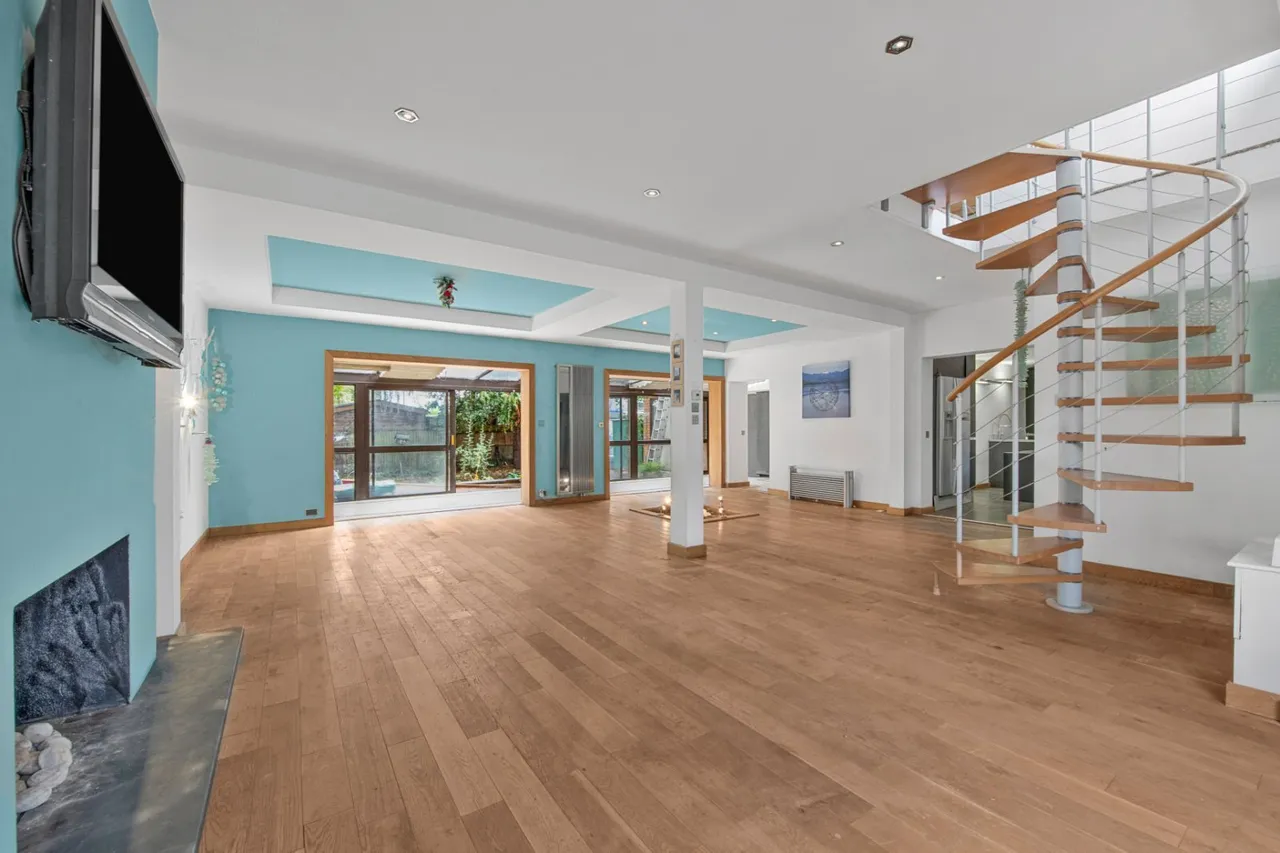 Gordon Avenue, East Sheen, SW14, photo 19