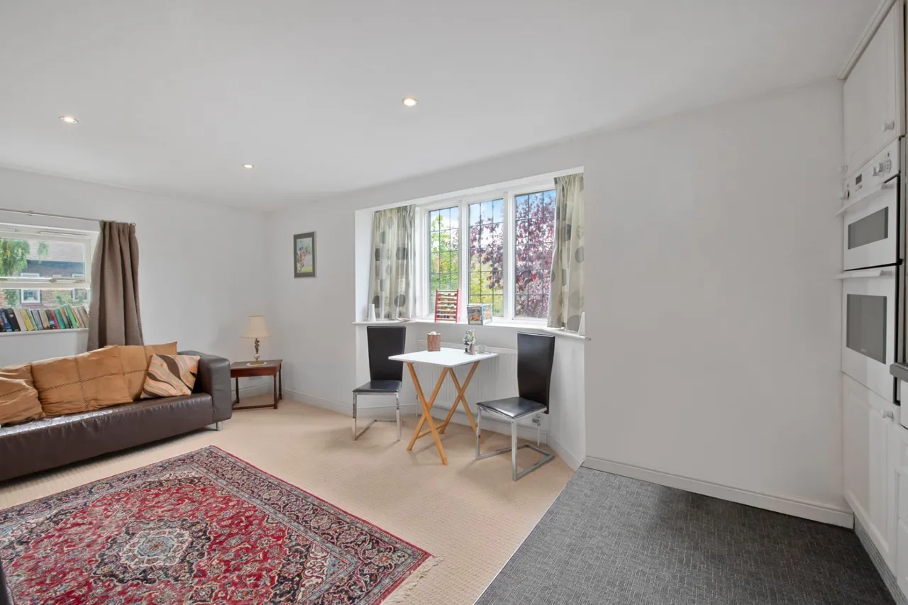 Gordon Avenue, East Sheen, SW14, photo 10