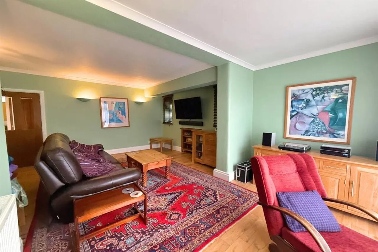 Walton Road, Sale, photo 8