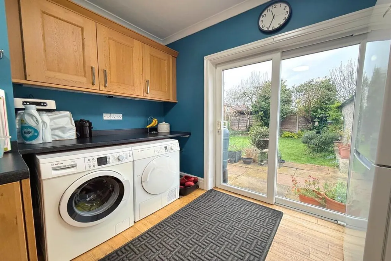 Walton Road, Sale, photo 12