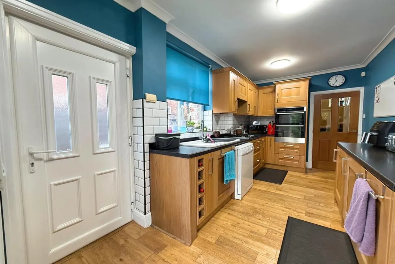 Walton Road, Sale, photo 14