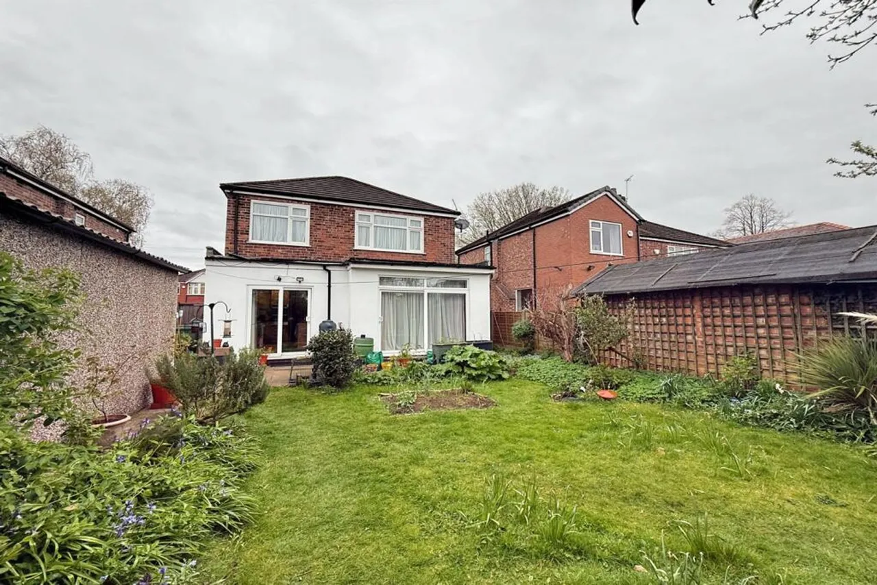 Walton Road, Sale, photo 24