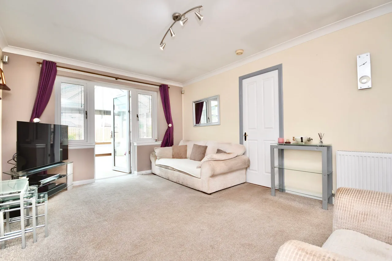 44 Milton Crescent, Troon, KA10 7LS, photo 3