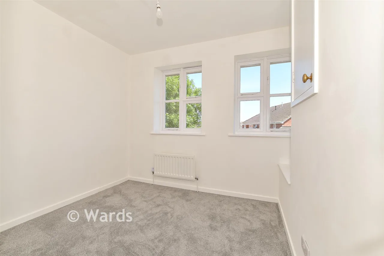 Chalford Drive, Broomfield, CT6, photo 13