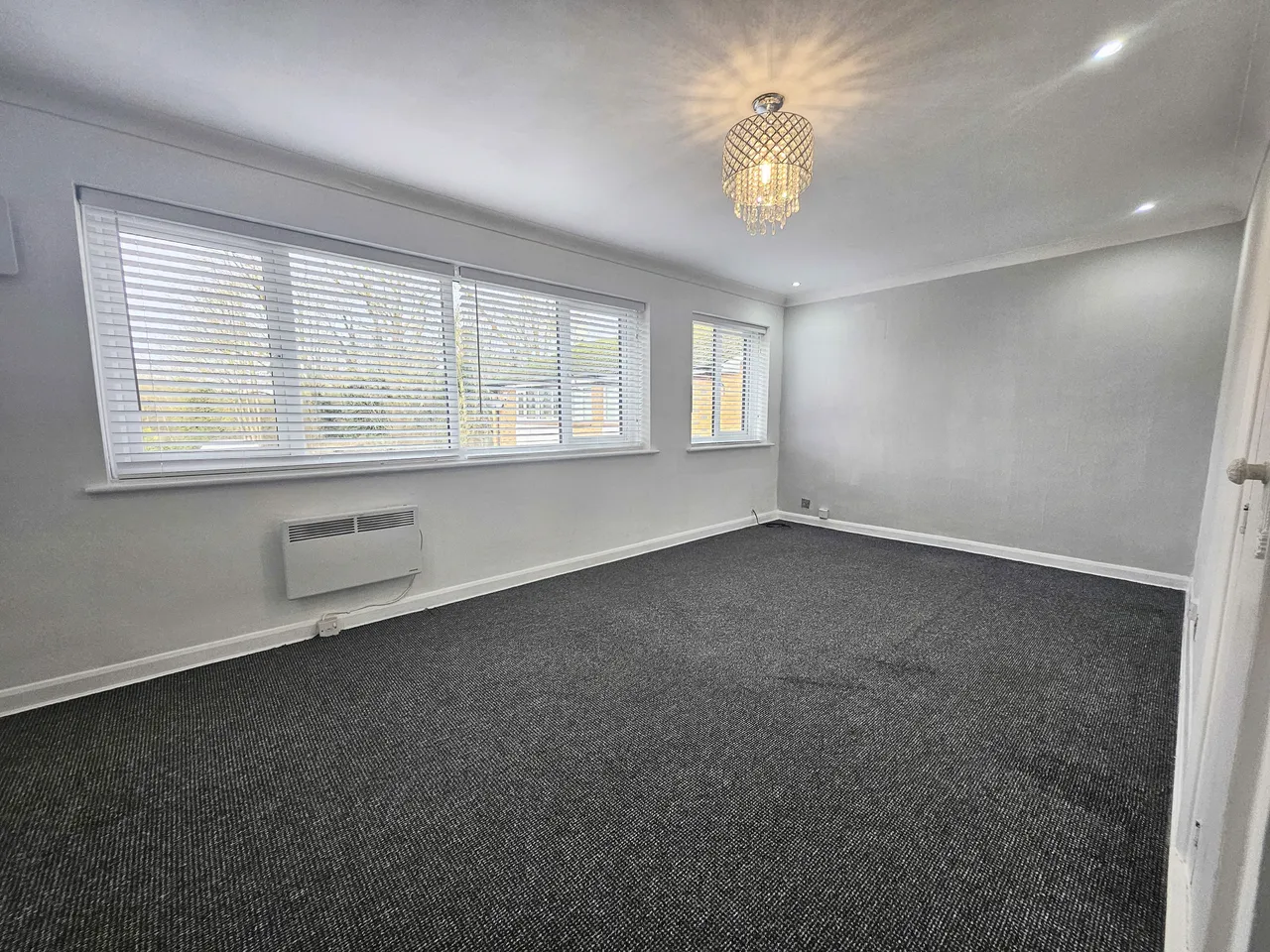 The Island, West Drayton, UB7, photo 2