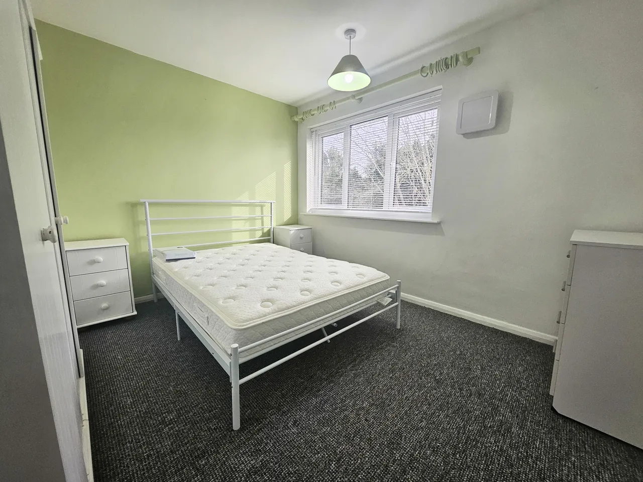 The Island, West Drayton, UB7, photo 4