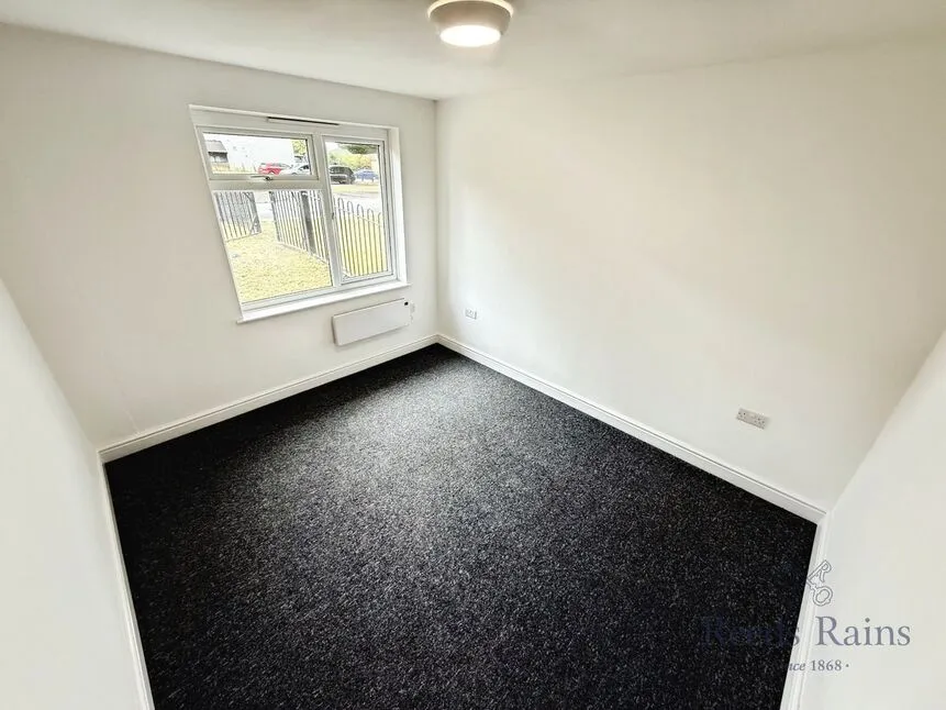 Gordon Street, Newcastle, ST5, photo 7