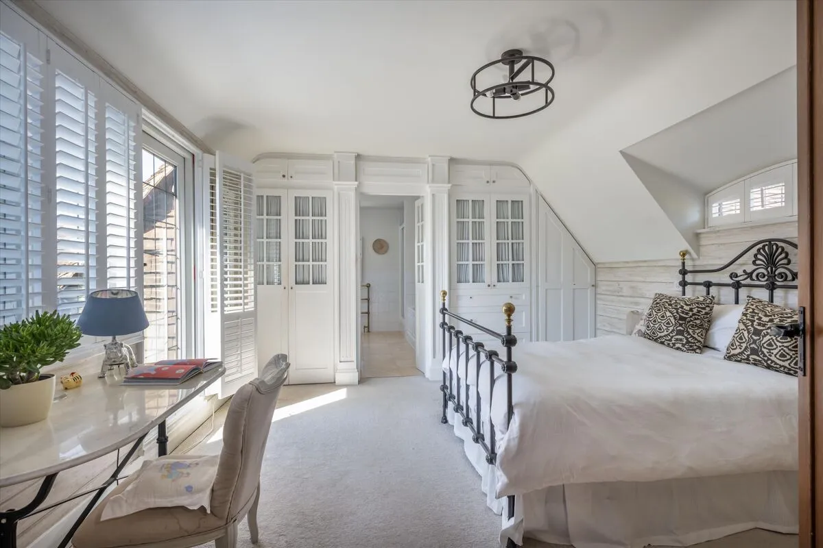 Sutton Place, Abinger Hammer, RH5, photo 14