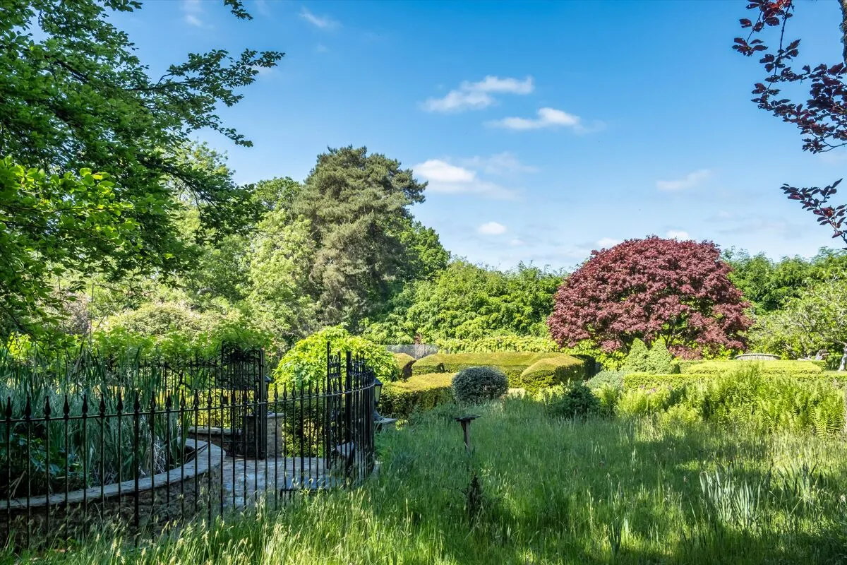 Sutton Place, Abinger Hammer, RH5, photo 19