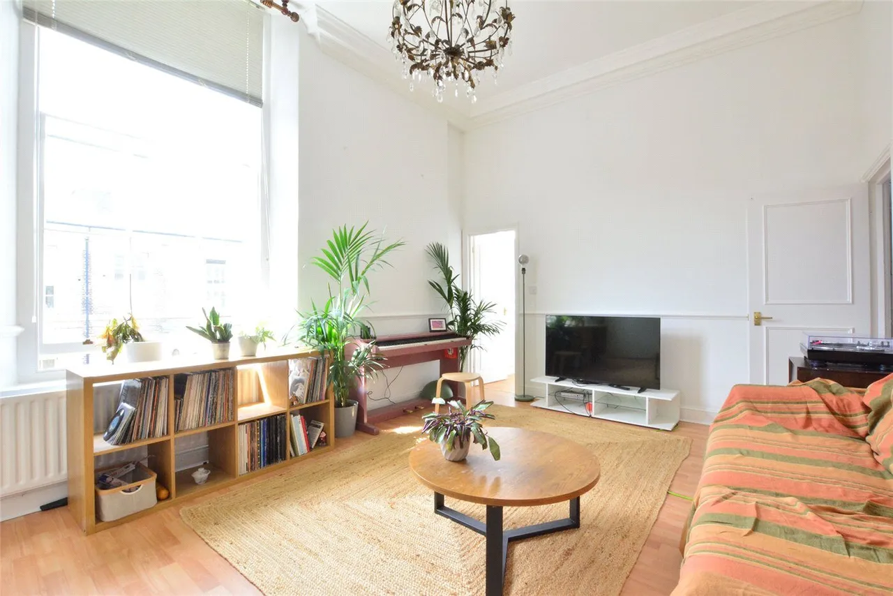 Gilbert Close, SE18, photo 2