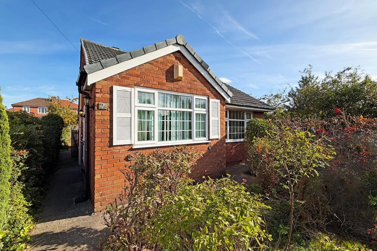 Whitegates Close, Timperley, WA15, photo 14