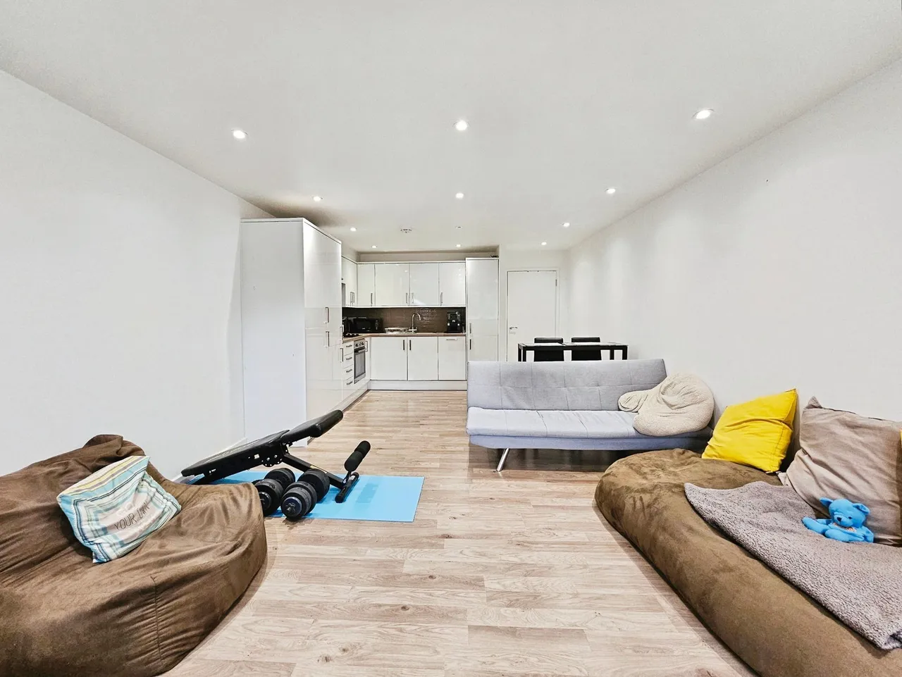 Coleridge Court, Burns Road, Royston, SG8, photo 5