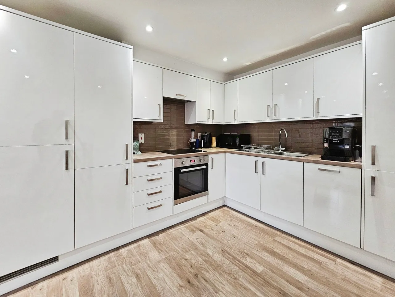 Coleridge Court, Burns Road, Royston, SG8, photo 3