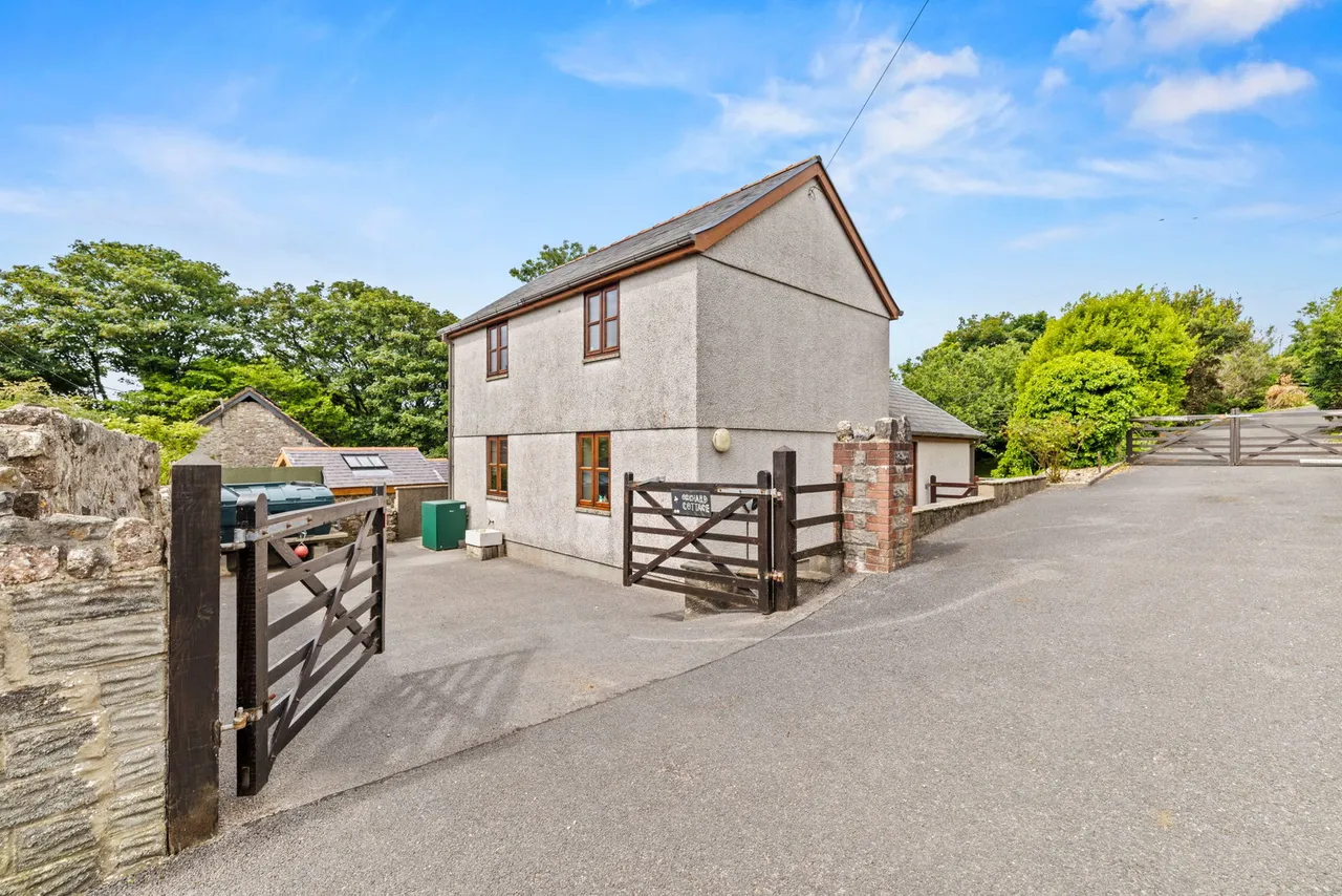 3 bed house for sale — Orchard Cottage, Rhossili, Gower, SA3 1PJ