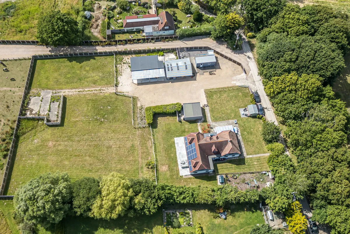5 bed house for sale, Batchmere, PO20