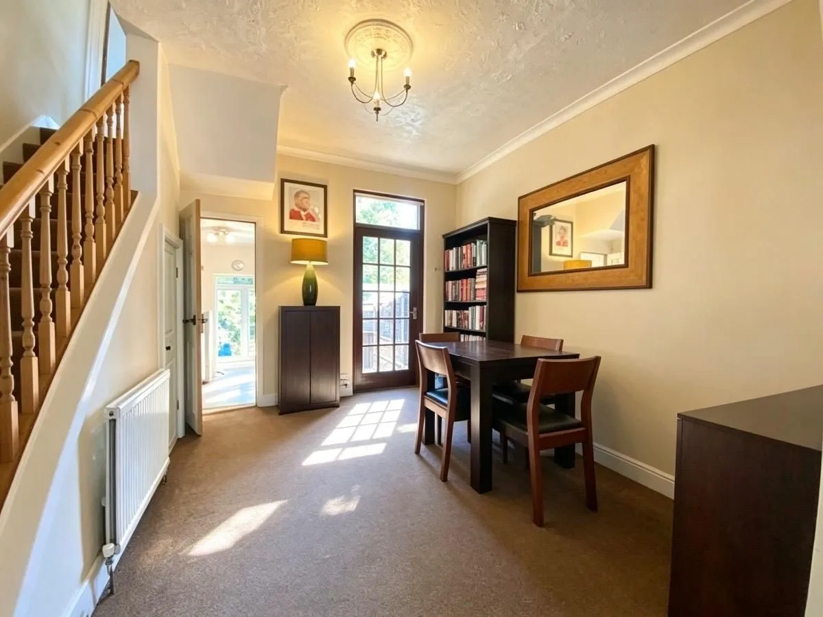 Chase Road, Brentwood, photo 8