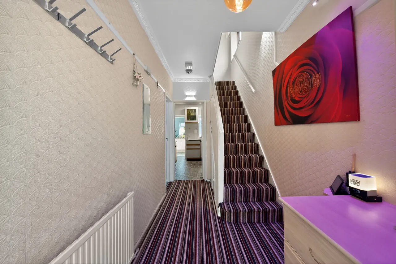 Chadwell Heath Lane, Romford, RM6, photo 9