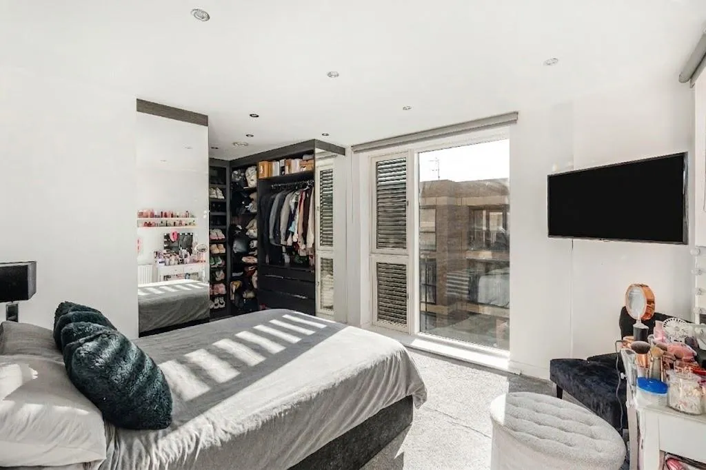 Garrison Heights, Millbrook Park, NW7, 55 Henry Darlot Drive, Mill Hill, photo 5