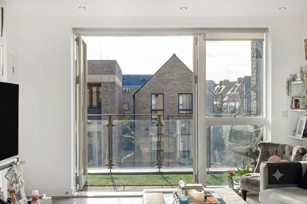 Garrison Heights, Millbrook Park, NW7, 55 Henry Darlot Drive, Mill Hill, photo 10