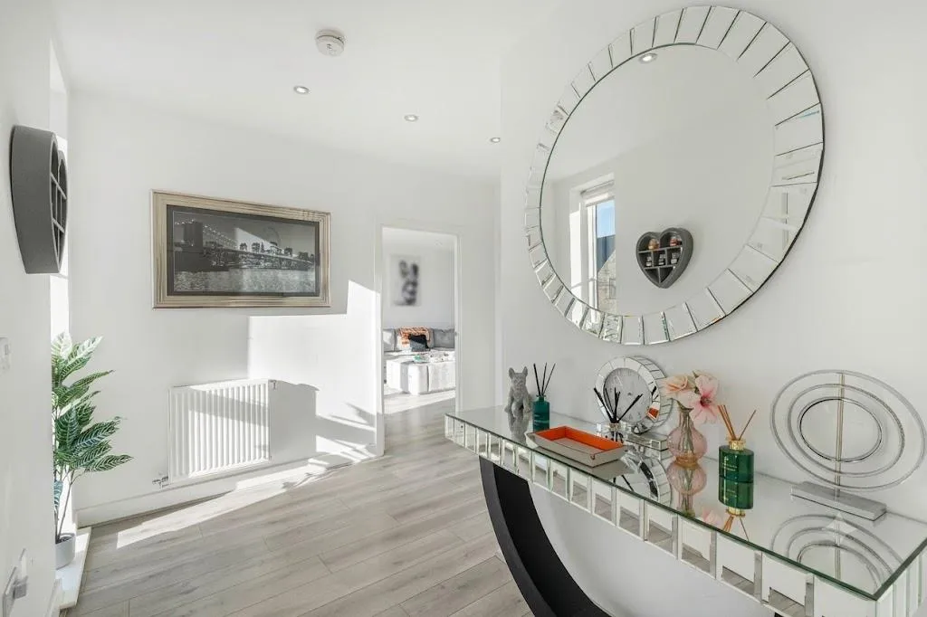 Garrison Heights, Millbrook Park, NW7, 55 Henry Darlot Drive, Mill Hill, photo 11