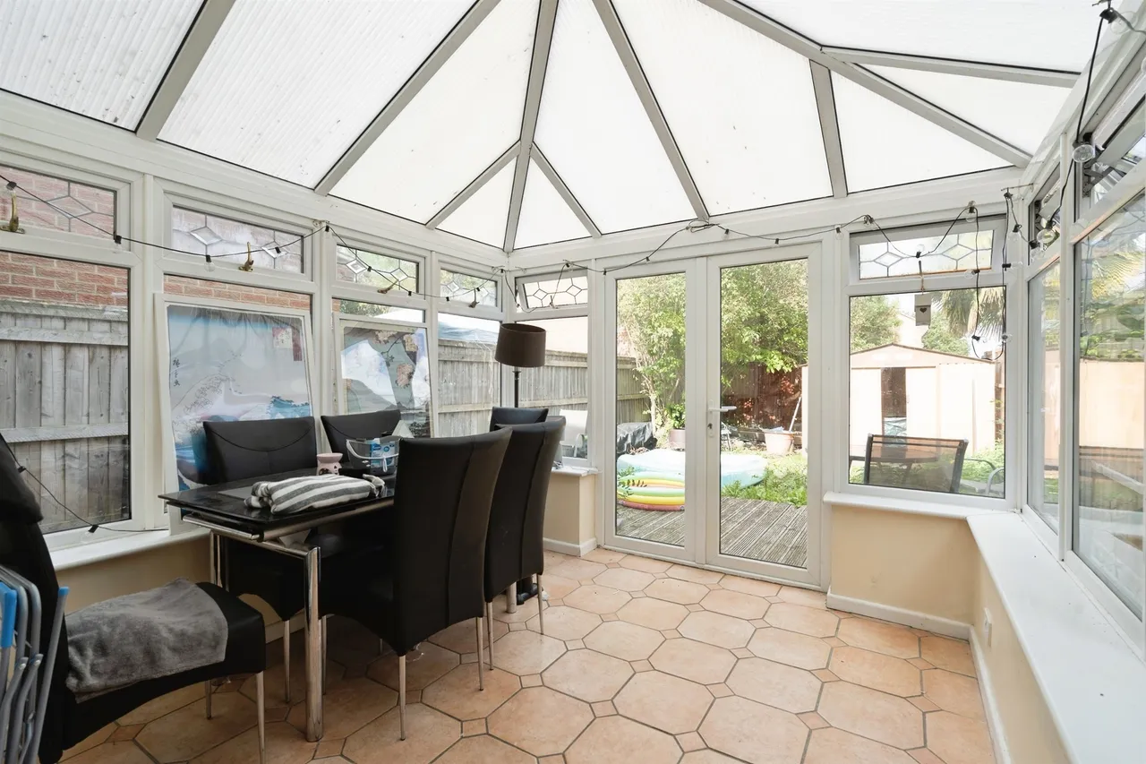 Chambers Avenue, Amesbury, SP4, photo 6