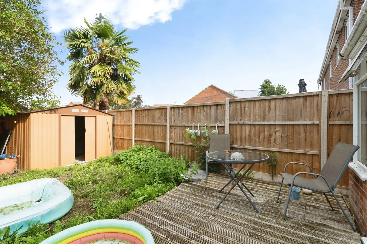 Chambers Avenue, Amesbury, SP4, photo 13