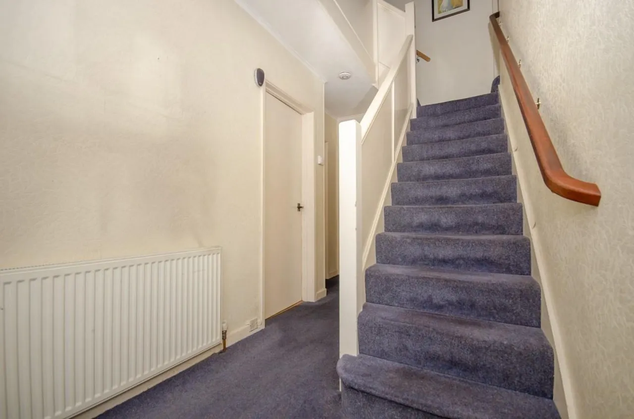 Bromley Heath Road, Downend, Bristol, BS16 6JT, photo 5