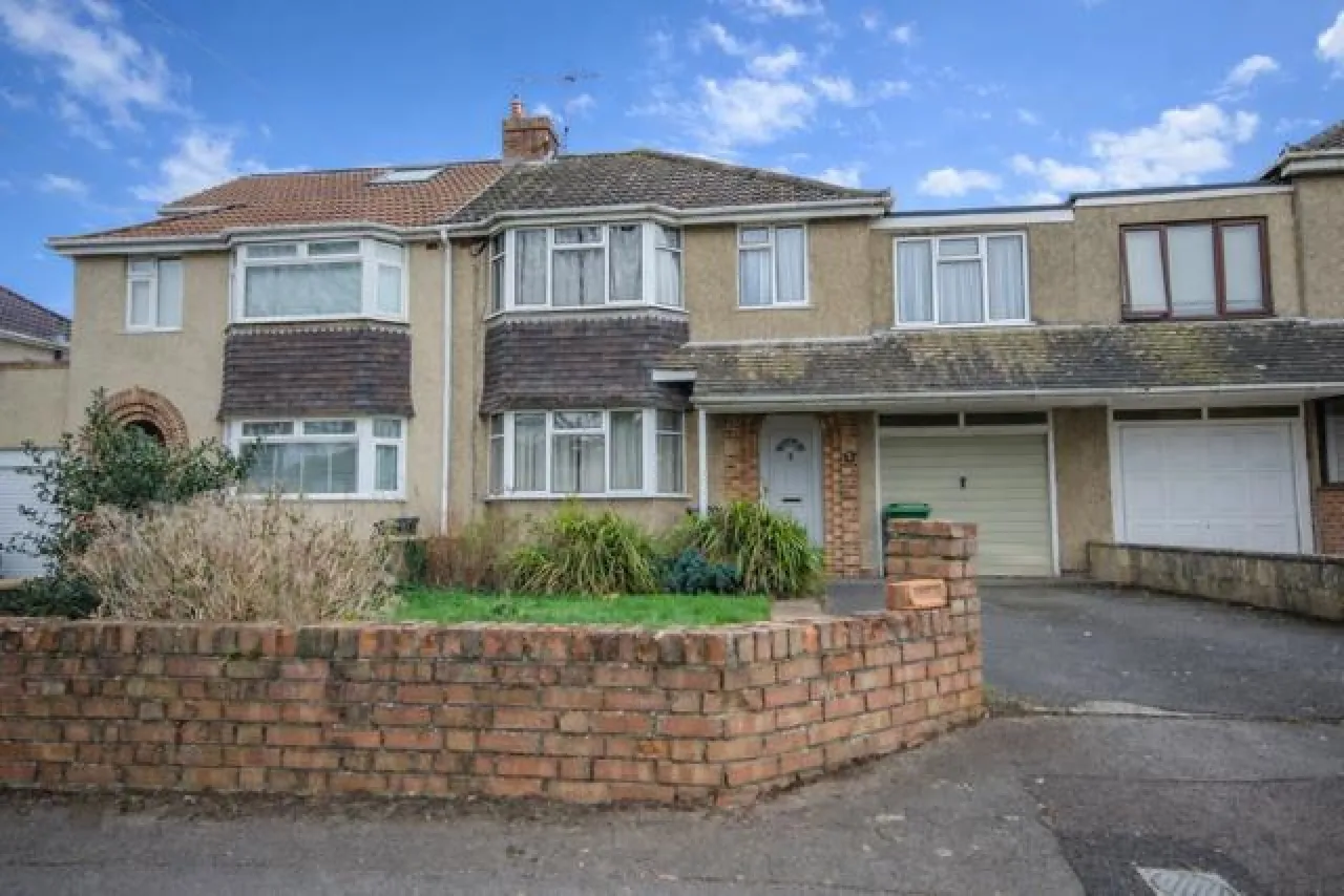 4 bed house for sale — Bromley Heath Road, Downend, Bristol, BS16 6JT