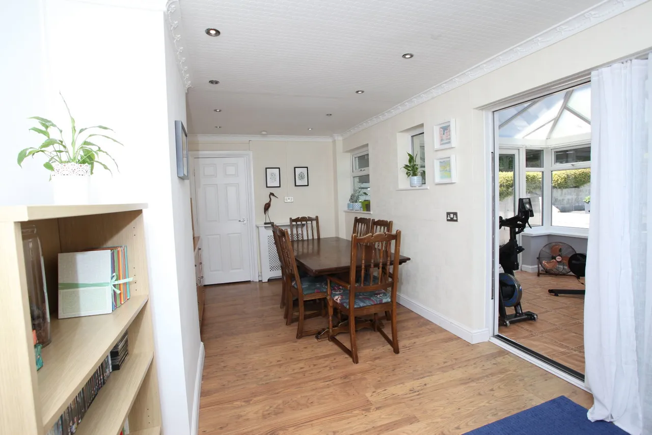 Pen-y-Bryn, Caerphilly, CF83 2LA, photo 8