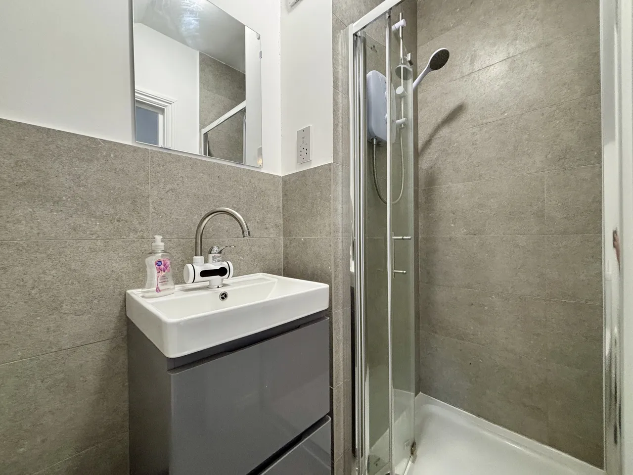 Kings Road, SE25, photo 4