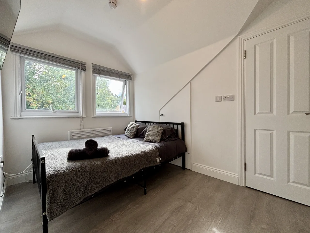 Kings Road, SE25, photo 2