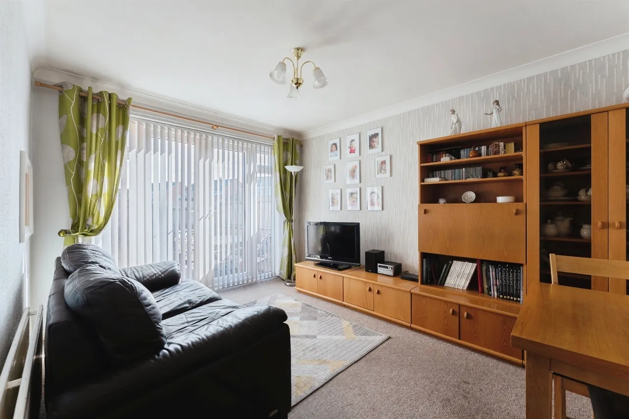 Shepton Road, Great Sutton, CH66, photo 5