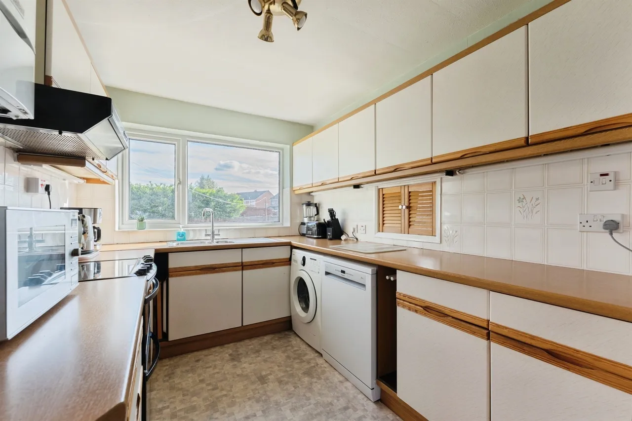 Shepton Road, Great Sutton, CH66, photo 7