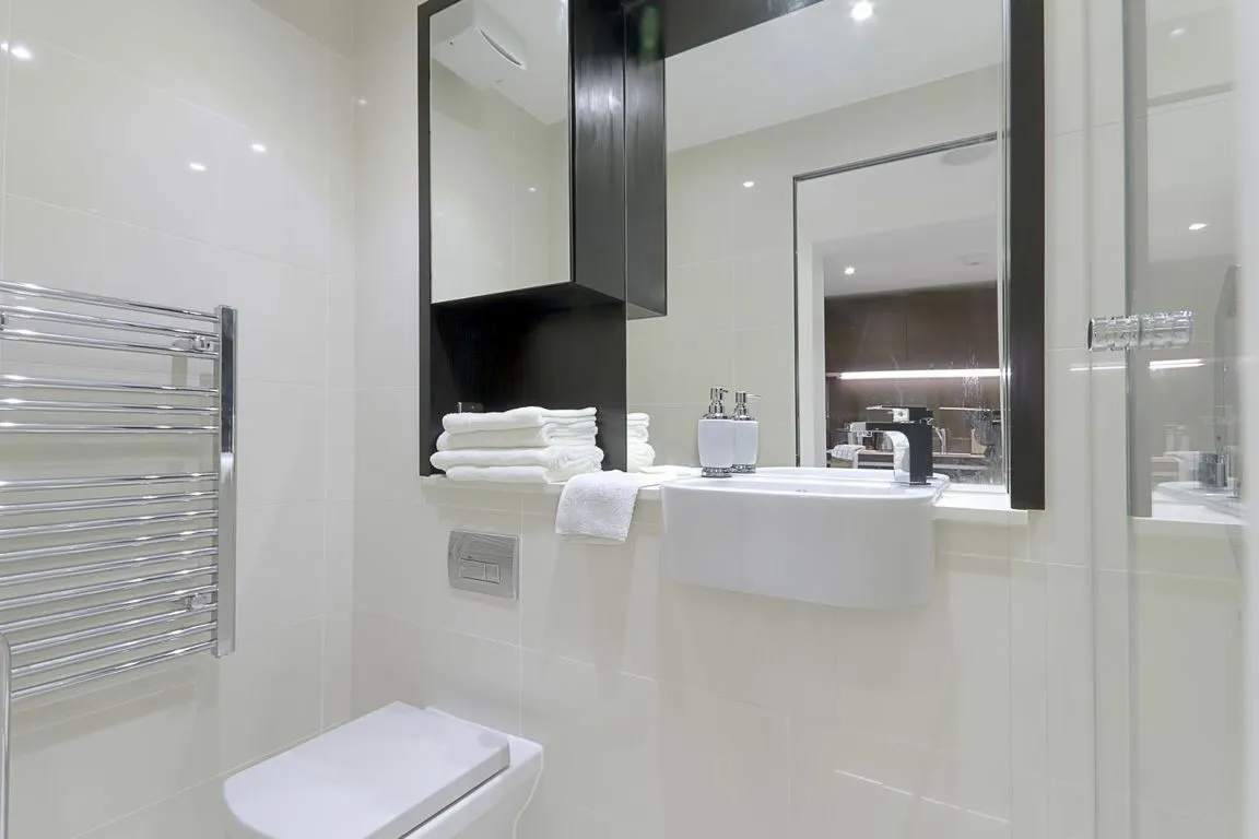 Albany House, London, photo 6