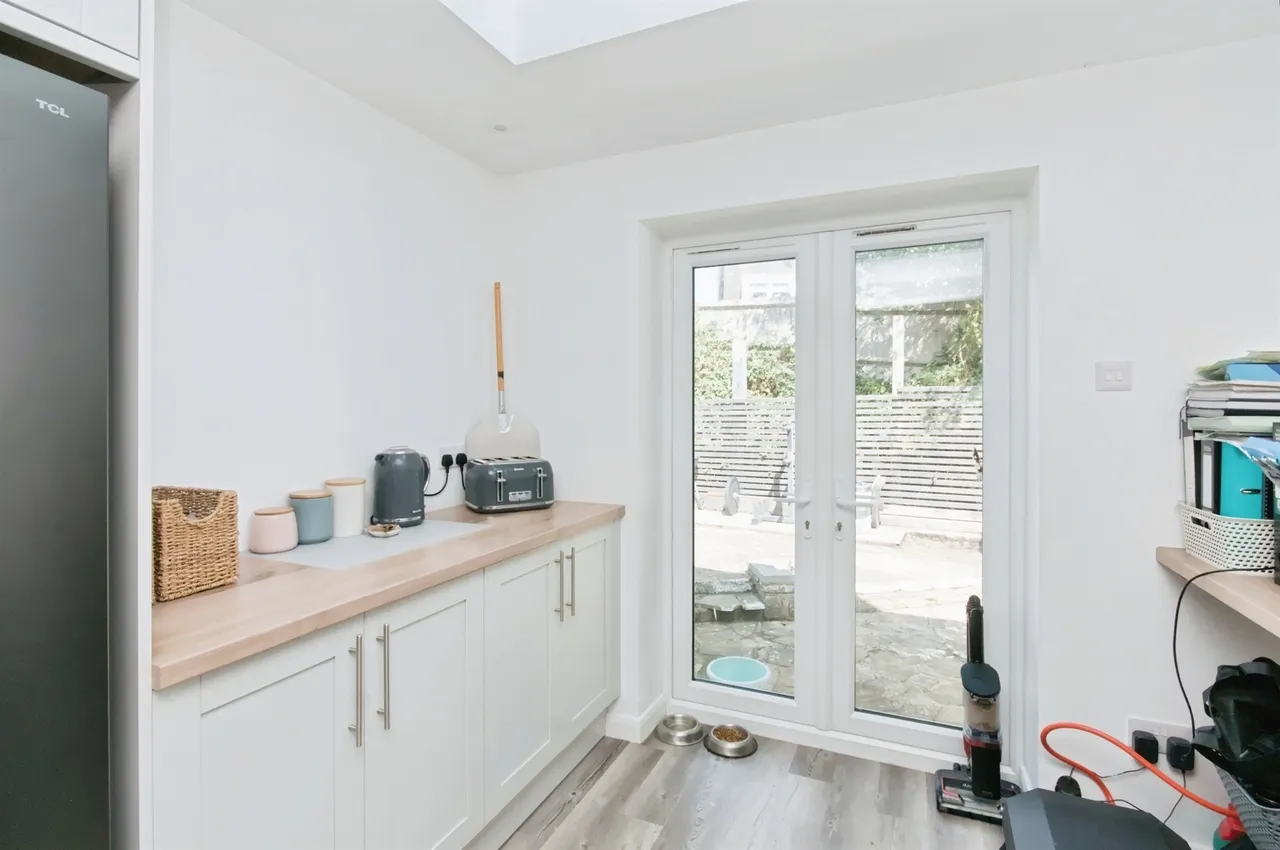 Chartres Close, Bexhill-On-Sea, photo 6