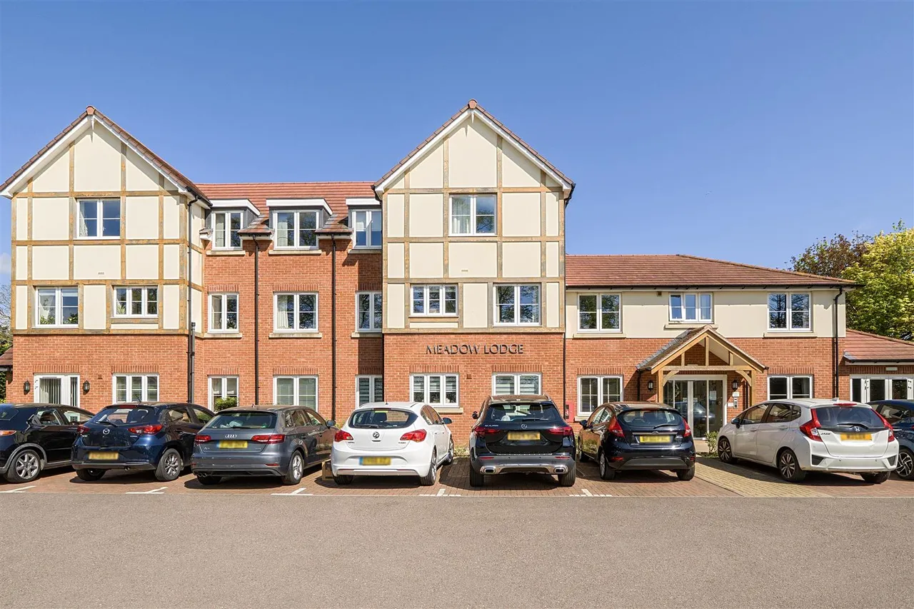 Laindon Road, Billericay, CM12, photo 2