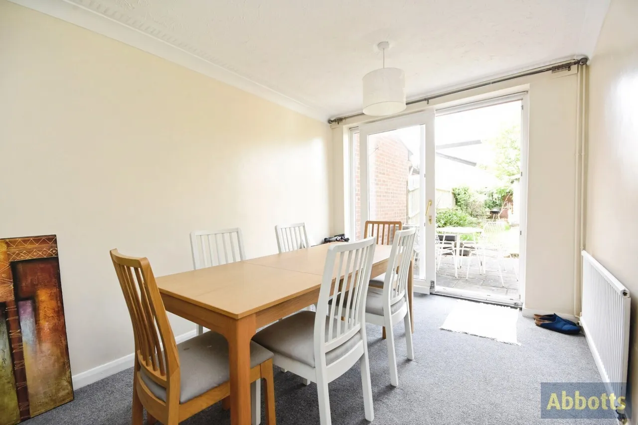 Hilary Crescent, Rayleigh, Essex, SS6, photo 8