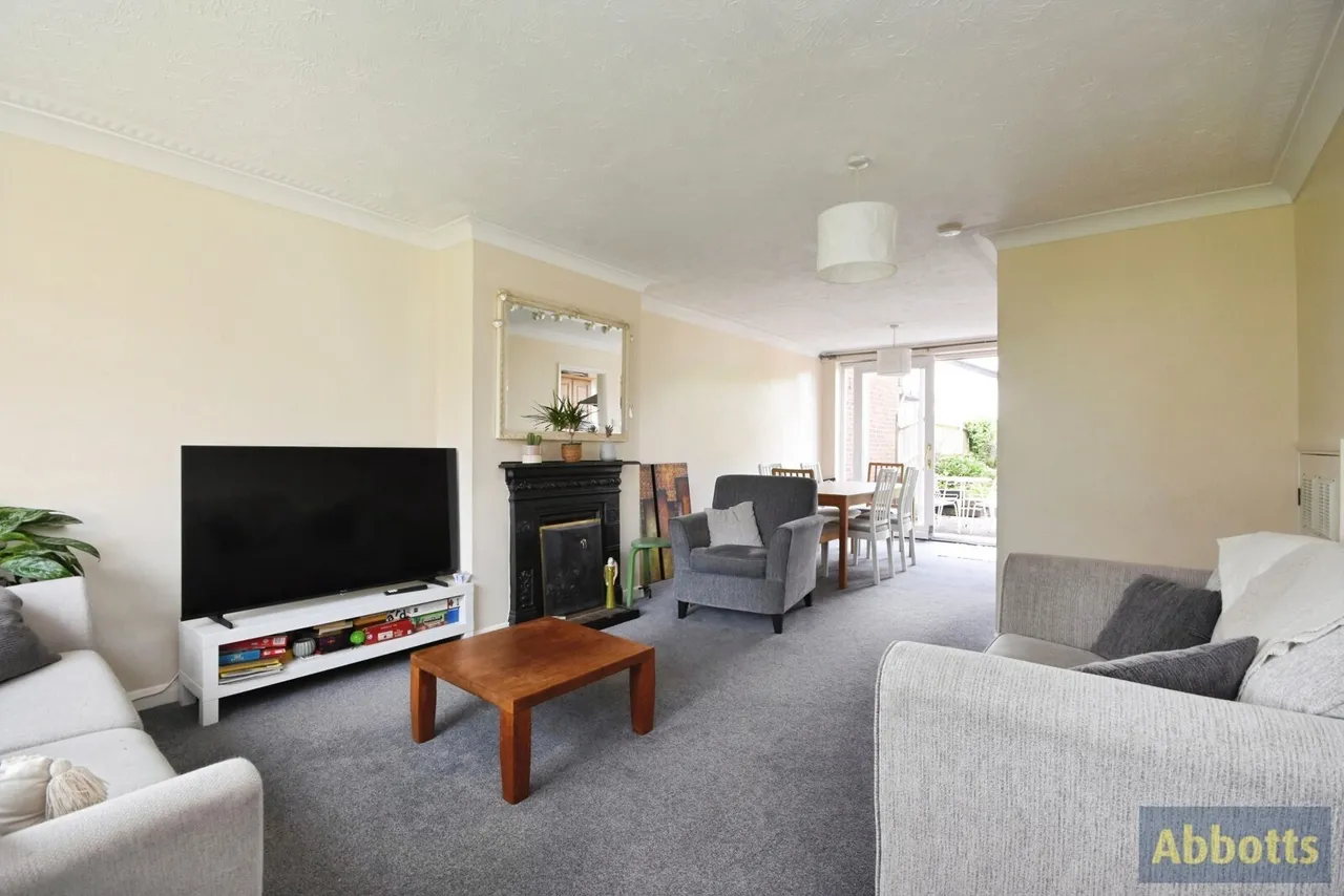 Hilary Crescent, Rayleigh, Essex, SS6, photo 6
